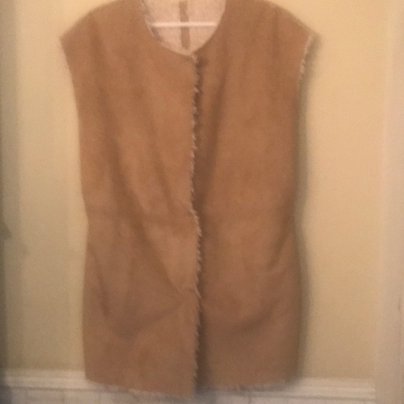 “FAUX SUEDE & SHEEPSKIN “ Ladies Vest - Picture 7 of 15
